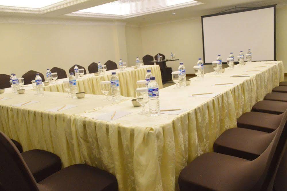 D'Senopati Malioboro Grand Hotel Jogyakarta Zewnętrze zdjęcie